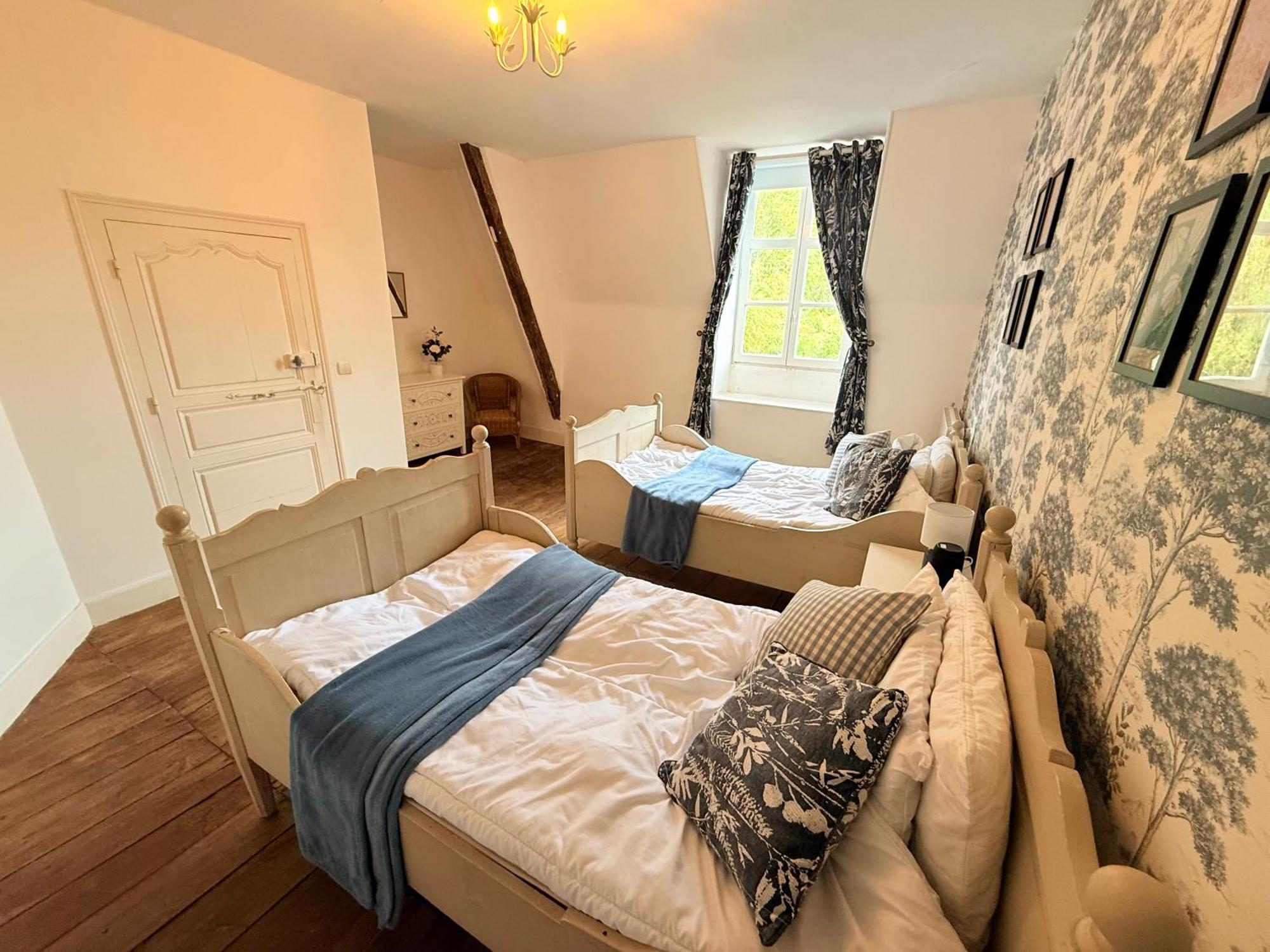 Beautiful 6 Bedroom House With Pool & Large Garden Le Pêchereau Eksteriør billede